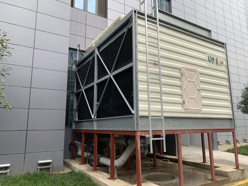 湖北武汉菱宇300吨方形横流式组合冷却塔调试完成