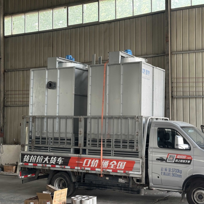 河南周口菱宇方形逆流车载式钢板冷却塔整机出货各个客户现场