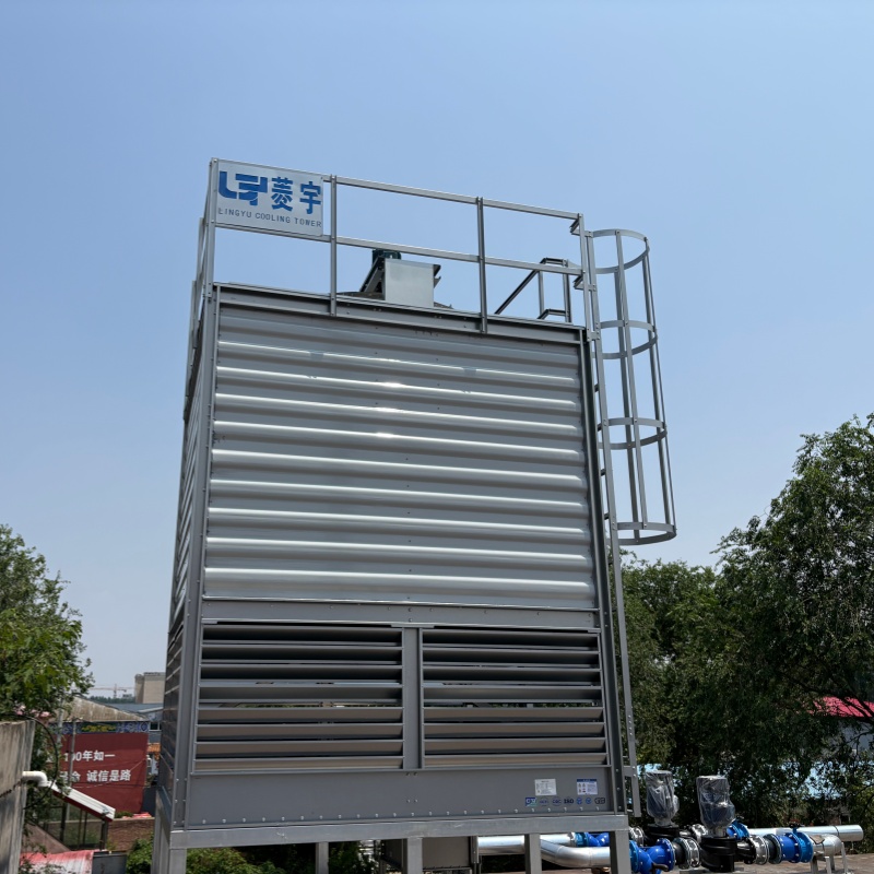 河北菱宇方形逆流式钣金冷却塔安装到位